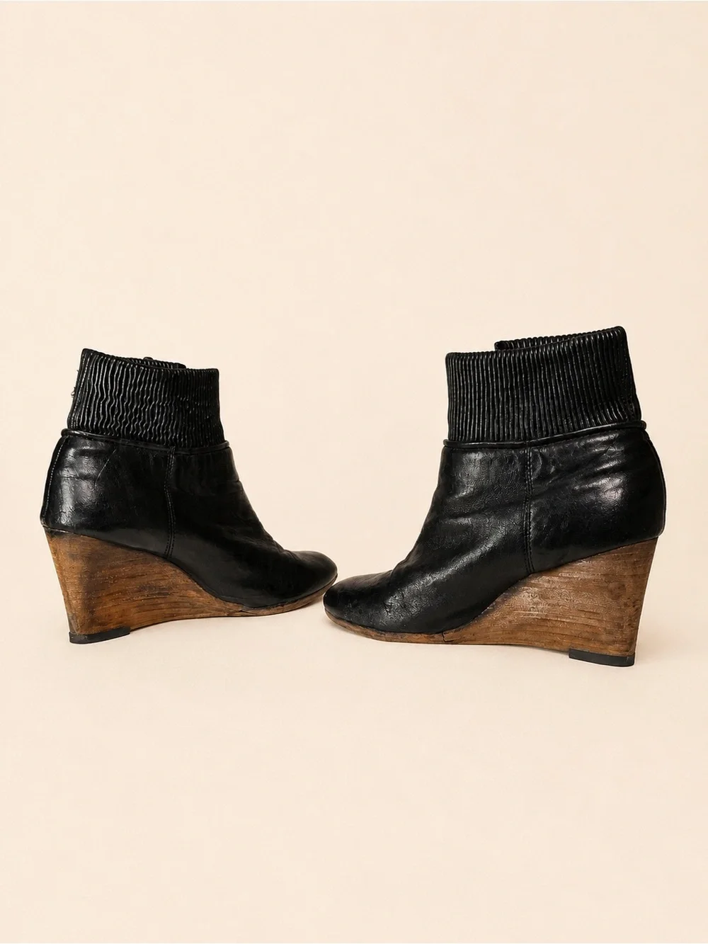 🖤🌾✨ Frye Corby Side Zip Ankle Wedge Boots with Ribbed Cuff | 8.5 ✨🌾🖤